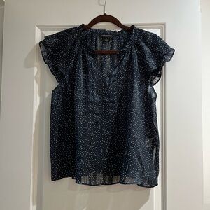 Short sleeve navy polka dot banana republic blouse in S